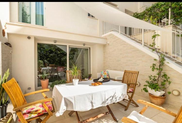 Meraki B&B Лече Екстериор снимка